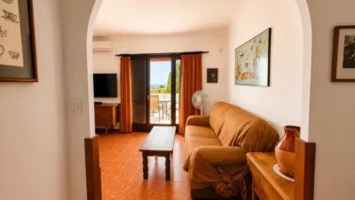 Apartment on Carrer de les Garrigues photo 3