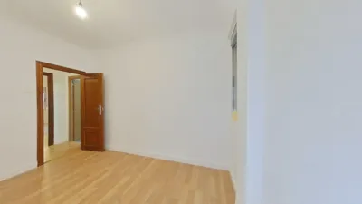Flat in La Creu Coberta photo 16