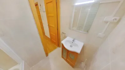 Piso en La Alhóndiga photo 22