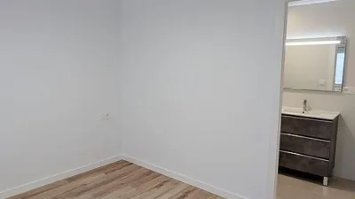Flat on Carrer José Sánchez Sáez photo 19