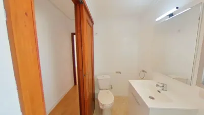 Flat in Centre Port photo 31