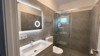 Apartment on Carrer de les Garrigues photo 23