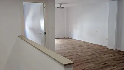 Flat on Carrer José Sánchez Sáez photo 26