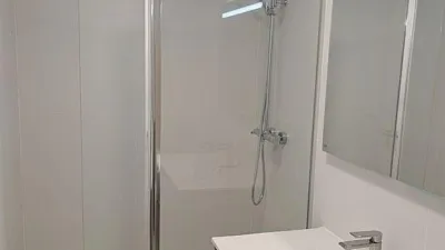 Flat on Carrer José Sánchez Sáez photo 30