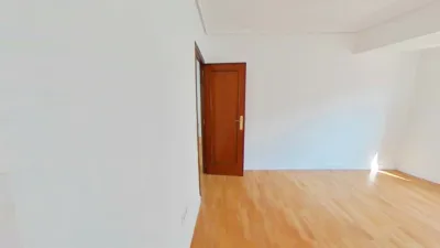 Flat in Centre Port photo 10