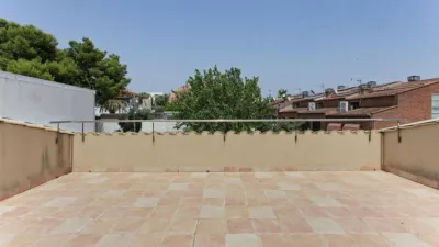 Apartment on Carrer de la Milana photo 2