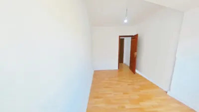 Flat in Centre Port photo 22