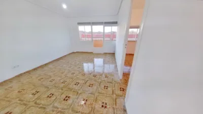 Flat in La Creu Coberta photo 4