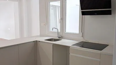 Flat on Carrer José Sánchez Sáez photo 11