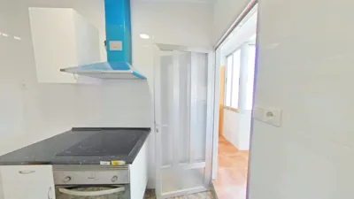 Flat in Centre Port photo 28