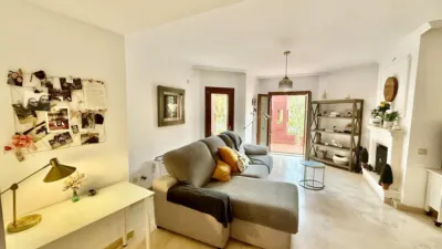 Chalet on Loma del Rey Street photo 8