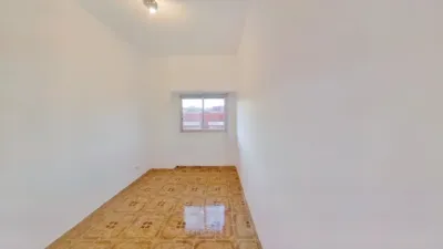 Flat in La Creu Coberta photo 7