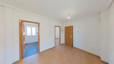Flat in Moscardó photo 8