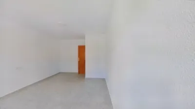 Piso en Florida-Ciudad de Asís photo 14