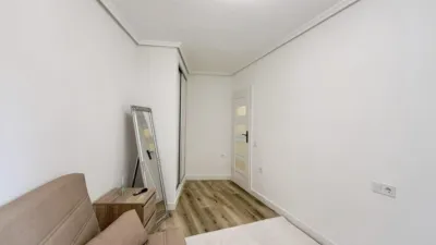 Apartment on Calle de Ramón Gallud, 206 photo 26