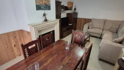 House in the Centre photo 2
