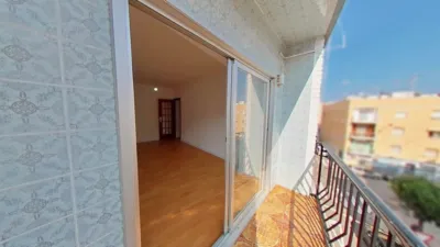 Flat in Centre Port photo 2