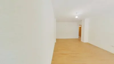 Flat in Orcasitas photo 4