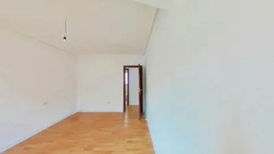 Flat in Centre Port photo 15