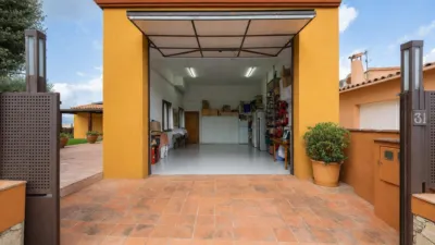 Chalet en Carrer Montseny photo 9