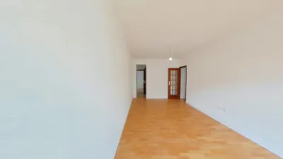 Flat in Centre Port photo 7