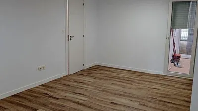 Flat on Carrer José Sánchez Sáez photo 16