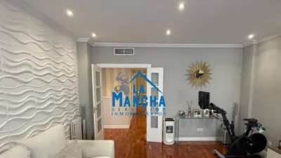 Apartment on Iris Street photo 2