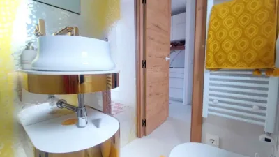 Apartment on Carrer de l'Illa de Cuba photo 16