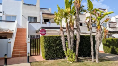 House on Condado de Alhama Street photo 3