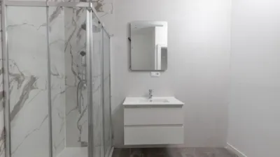 Apartamento en calle Doctor Fernando Escobar photo 11