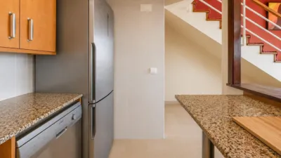 Flat in Els Molins-Hospital photo 11