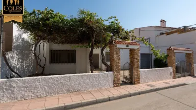 Chalet on Miguel Hernández Street photo 2