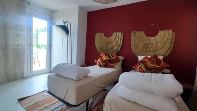 Apartment on Carrer de l'Illa de Cuba photo 24