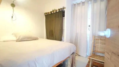 Apartment on Carrer de l'Illa de Cuba photo 33