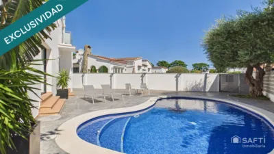 Single-family home in Empuriabrava photo 3