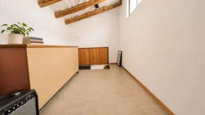 Attic in Foners photo 23