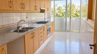 Duplex on Carrer de Josep Viader i Moliner photo 12