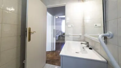 Apartment on Calle de Martín Azpilcueta photo 20