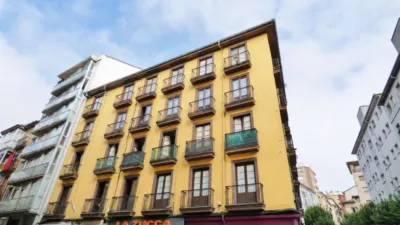 Flat for sale on Calle de la Cuesta de Atalaya photo 2