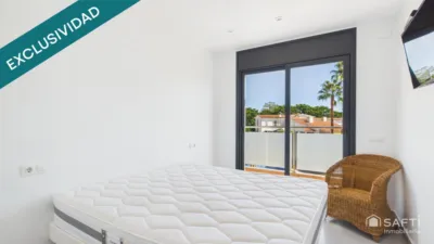 Single-family home in Empuriabrava photo 12