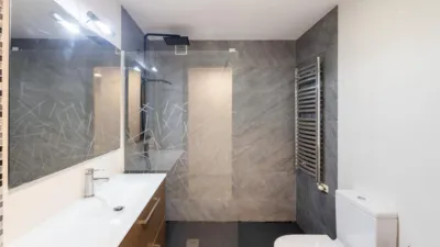 Flat on Carrer de Santa Creu photo 13