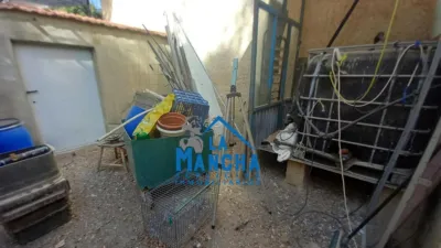House in Peripheral Neighborhoods - Outlying Areas photo 32