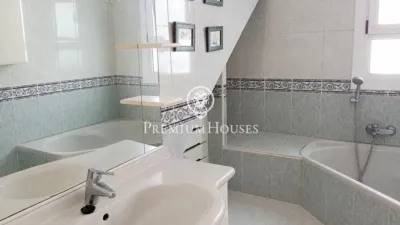 Terraced House in Centre photo 44