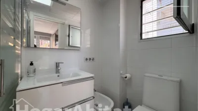 Apartment on Carrer de Joan de Joanes photo 26