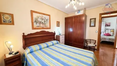 Apartment on Calle de Acacio Gutiérrez photo 32