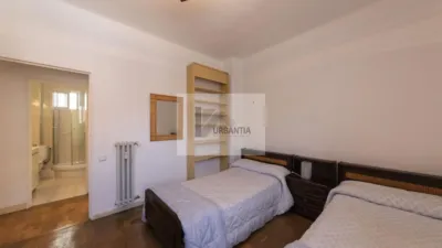 Apartment on Calle de Martín Azpilcueta photo 17
