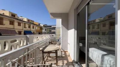 Apartment on Carrer de Joan de Joanes photo 20