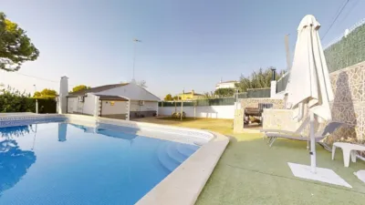Chalet on Carrer de la Mariola photo 3