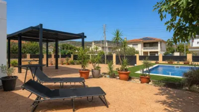 House on California 1 photo 2
