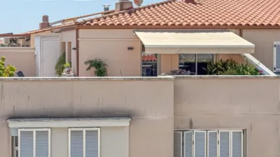 House in Centre photo 24